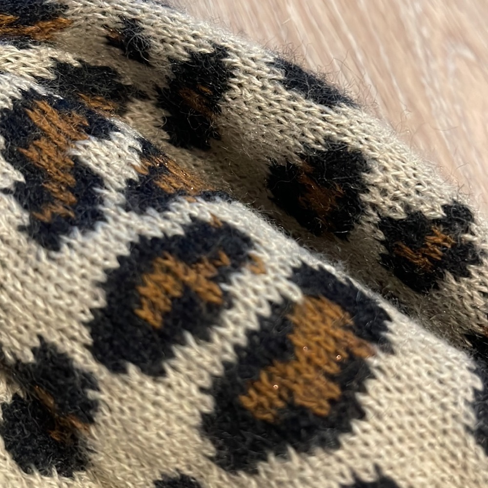 Cheetah hat - Picture 4 of 4